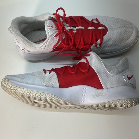 Nike Zoom Hyperdunk White Sneakers with Red Swoosh Size 16.5 - Picture 1 of 7
